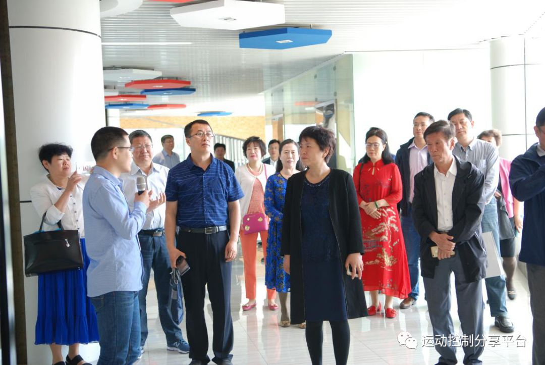 唐山市政協(xié)副主席、民進唐山市委主委王福燕一行蒞臨常州固高智能裝備協(xié)同創(chuàng)新中心參觀指導